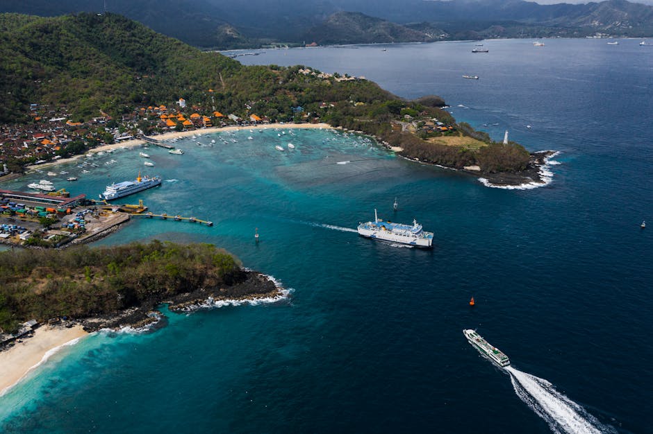 Discover Indonesia’s Scenic Villas With Ocean and Jungle Views