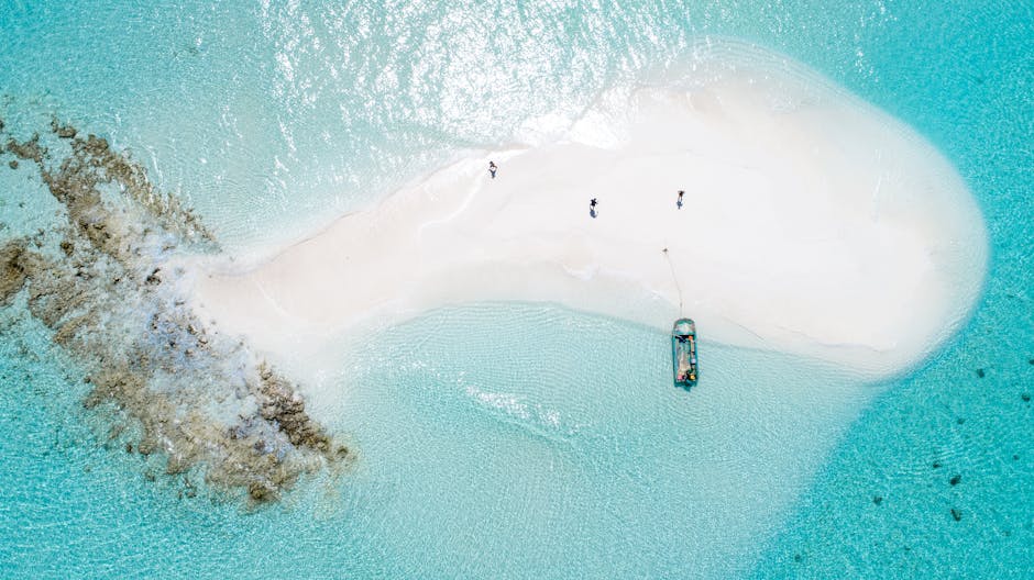 Indonesia’s Island Villas Offering Exclusive Boat Transfers