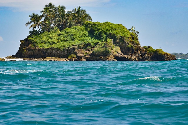 Bocas del Toro Villas for Caribbean Color and Remote Water Access