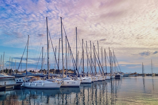 Doha Bay Villas for Marina Quiet and Gulf-Edge Prestige