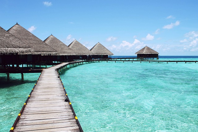 Panamanian island resorts for uncomplicated blue-water peace