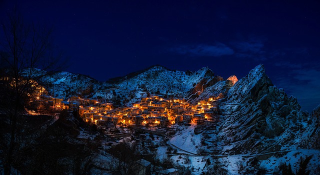 Québec Suites for Old-Stone Beauty and Winter Glow