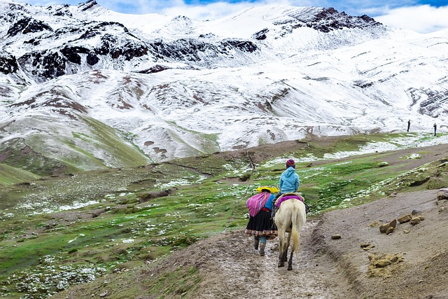 Sacred Valley wanders in Peru for stone lanes and mountain calm