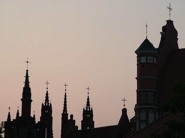 Vilnius Quarters for Courtyard Calm and Cultured Slowness